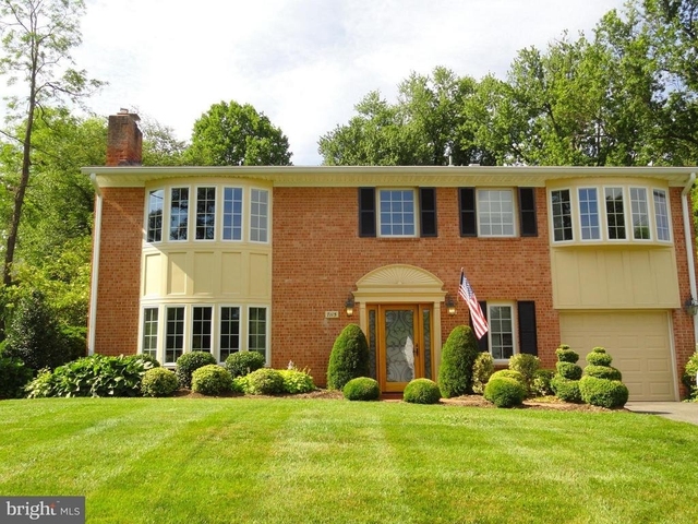7115 Warbler Lane - Photo 1