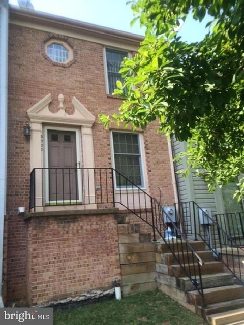 5003 9th Street S - Photo 1