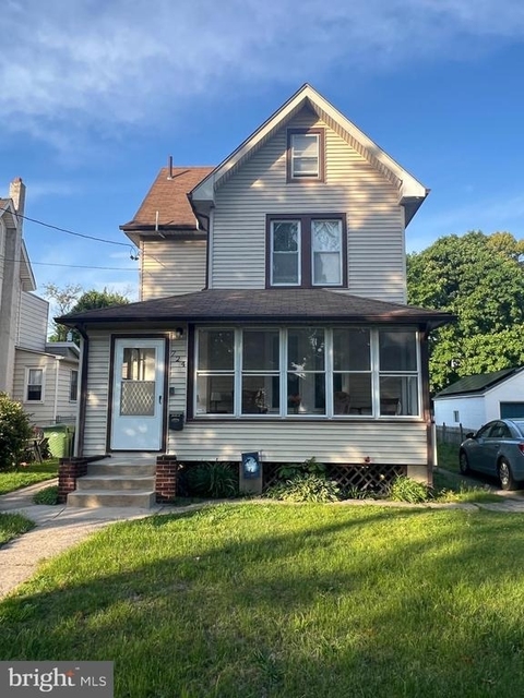 724 Parry Avenue - Photo 1