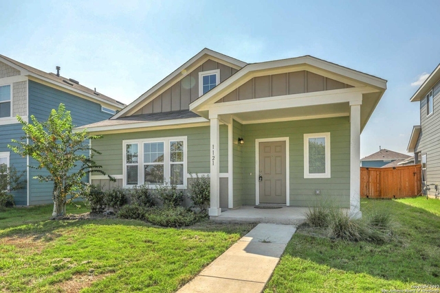 1121 Esplanade Pkwy - Photo 1