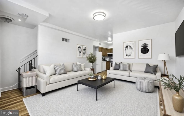 2206 15th Street Ne - Photo 1