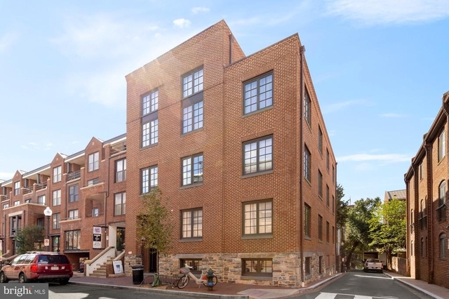 3220 Grace Street Nw - Photo 1