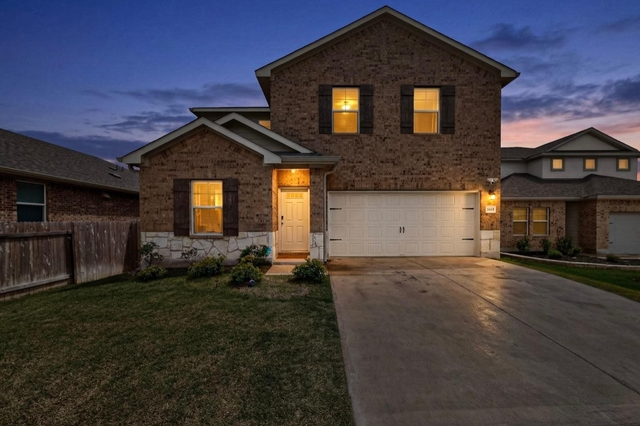 17617 Fairbridge Ln - Photo 1