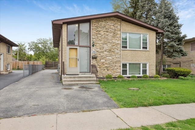 255 E Burlington Street - Photo 1
