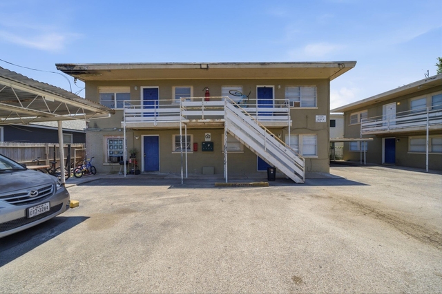 5534 Eskridge Street - Photo 1