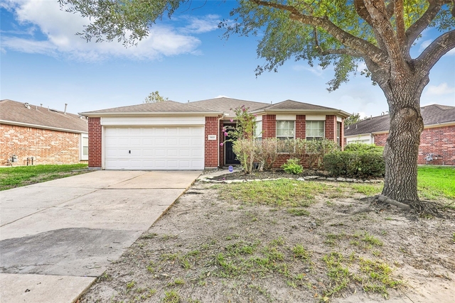 2822 Foster Hill Drive - Photo 1
