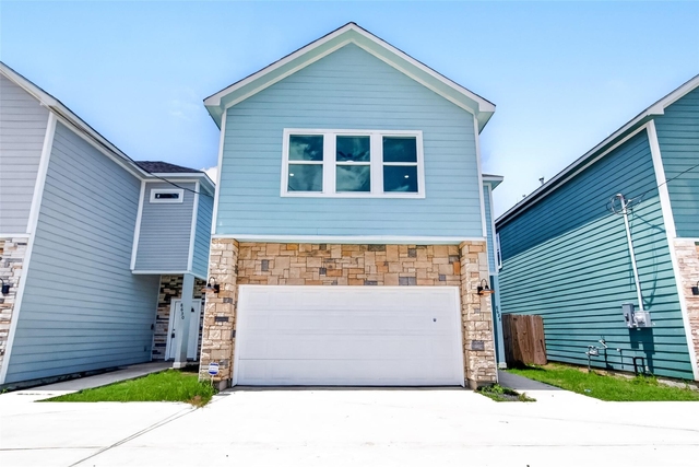 8628 Scott Street - Photo 1