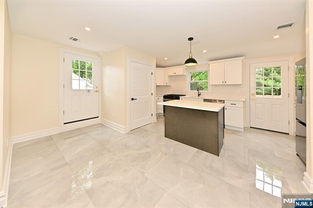 190 Madison - Photo 1