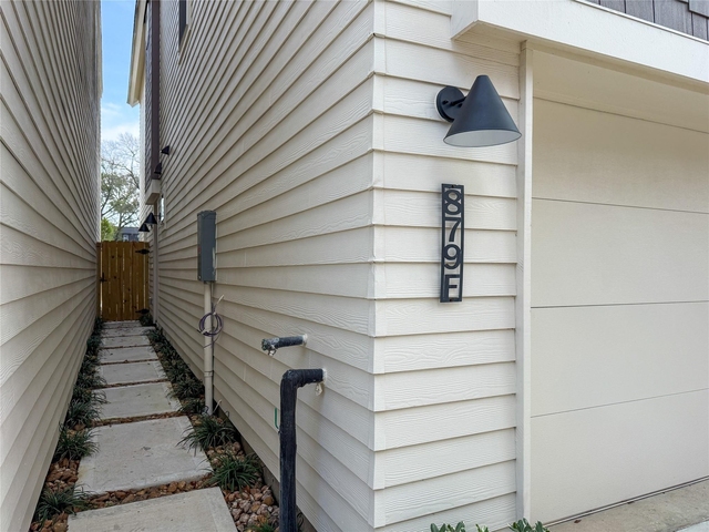 879 Rachel Street - Photo 1