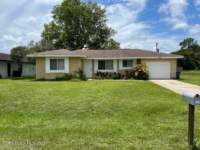800 Starland Street Se - Photo 1