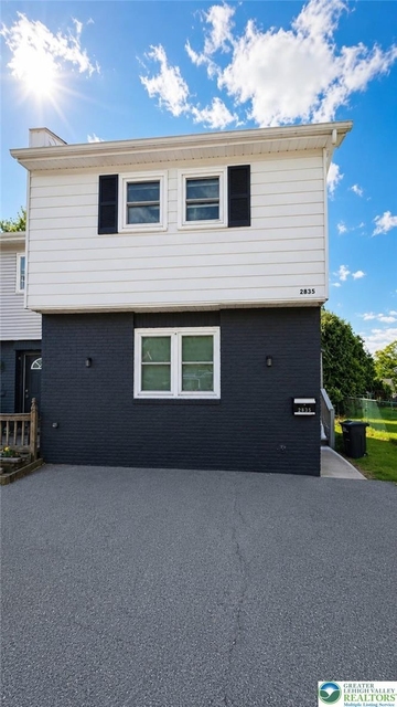 2835 Ithaca - Photo 1