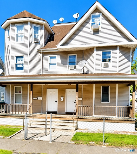 470 Wood Avenue - Photo 1