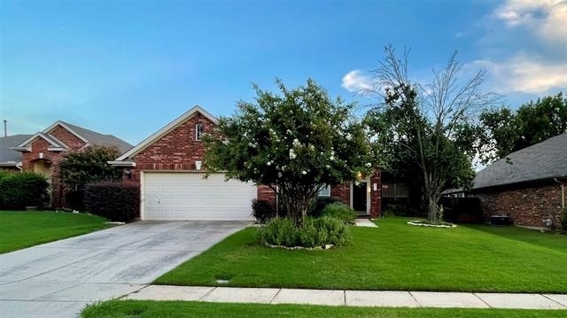 2712 Hereford Road - Photo 1