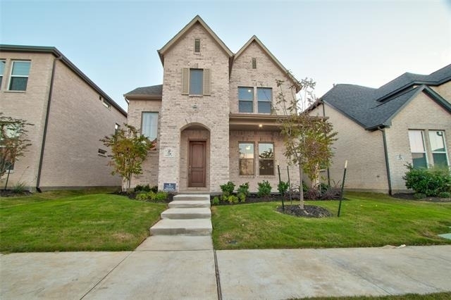 724 Kendall Lane - Photo 1
