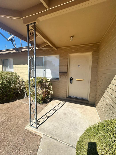 5233 E University Drive - Photo 1