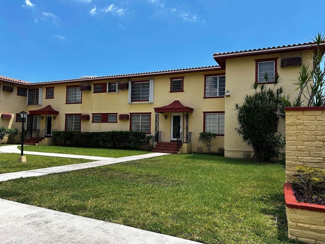 661 Sw 11th Street - Photo 1