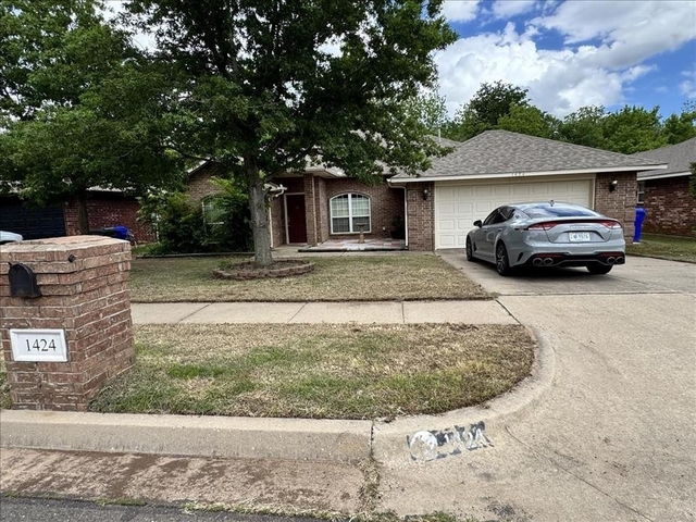 1424 Teakwood Drive - Photo 1