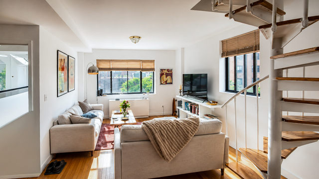 259 Elizabeth Street - Photo 1