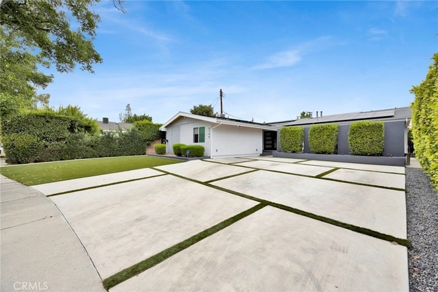 8746 Ruffner - Photo 1