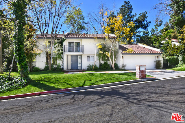9908 Lancer Court - Photo 1