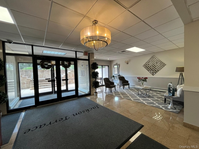 101 Jackson Avenue - Photo 1