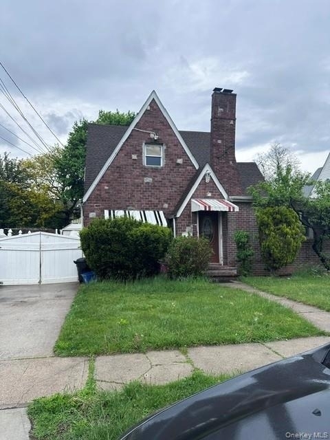 3 Flint Ave - Photo 1