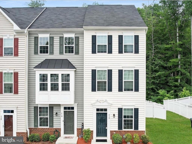 716 River Crest Way - Photo 1