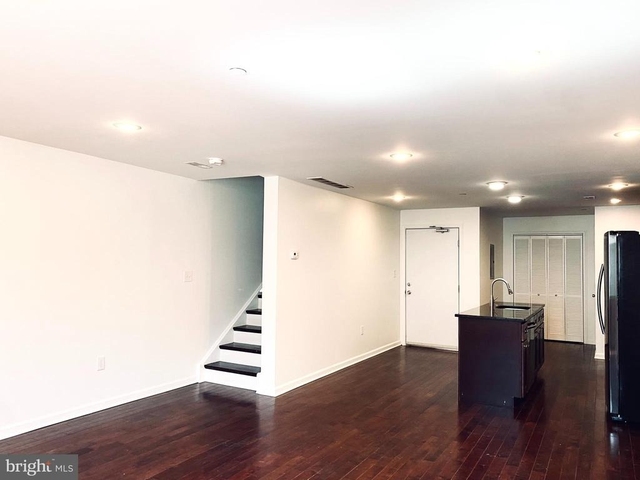 1816 N Front St - Photo 1