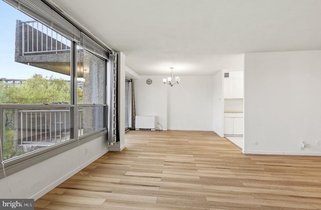 1001 City Avenue - Photo 1