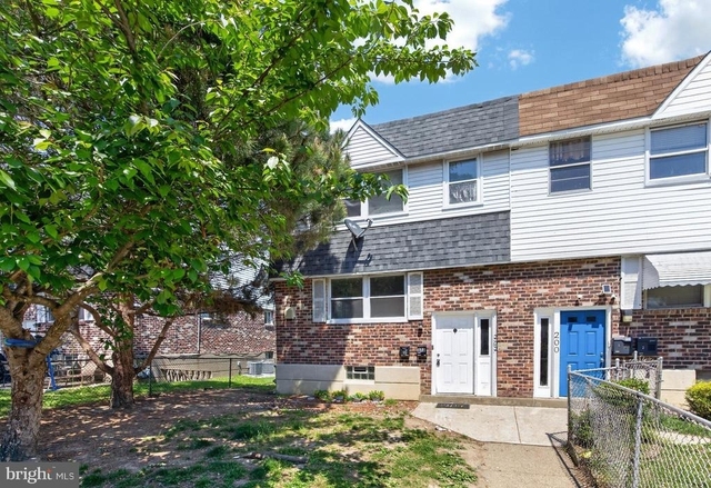 202 Green Street - Photo 1