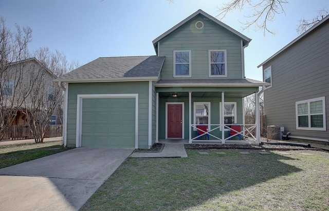 1102 E 3rd St - Photo 1