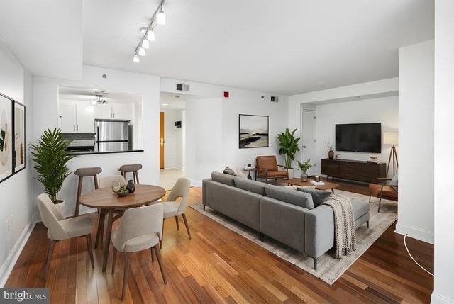 1150 K Street Nw - Photo 1