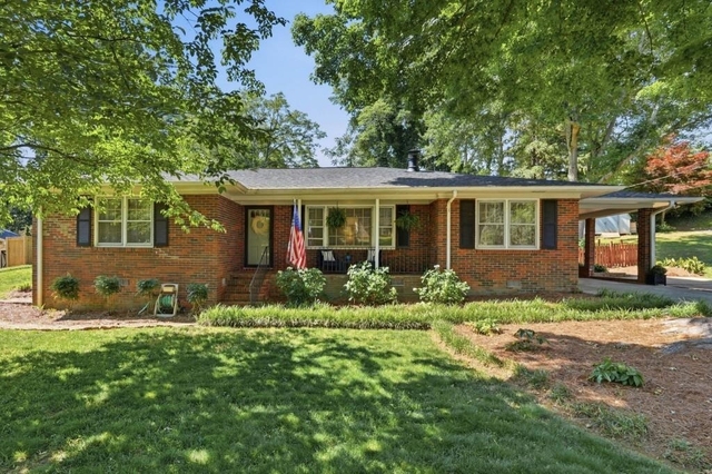 1338 Northwood Circle Ne - Photo 1