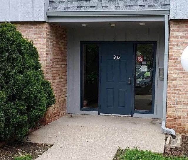932 E Old Willow Road - Photo 1