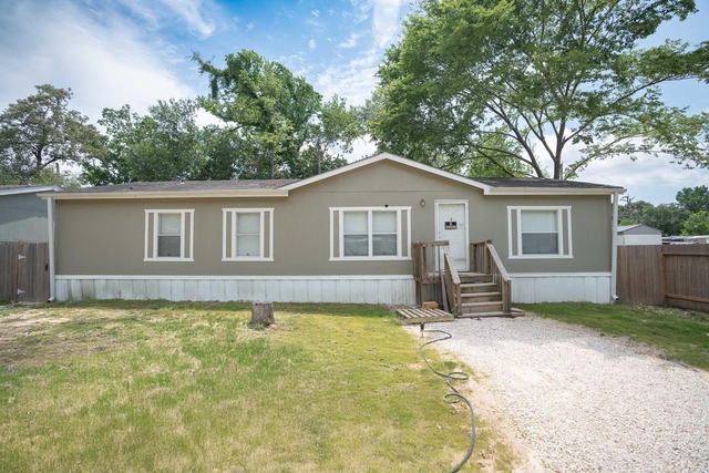 20511 N Sabine Drive - Photo 1