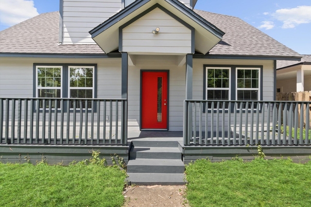 2220 Holman Street - Photo 1