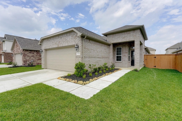 1229 Red Hills Drive - Photo 1