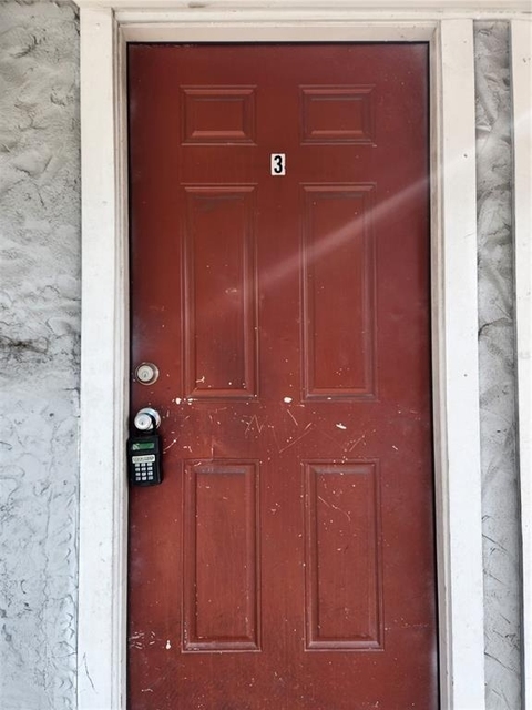 4611 N Hubert Avenue - Photo 1