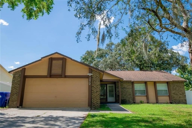 1512 Prairie Lake Boulevard - Photo 1