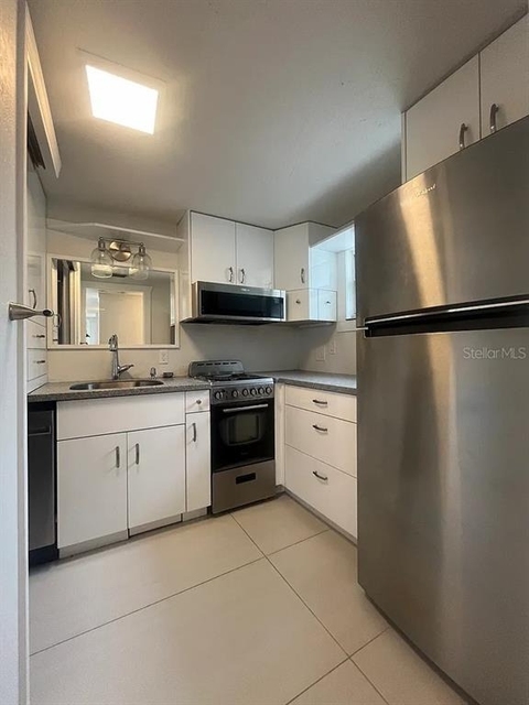1713 29th Street W - Photo 1