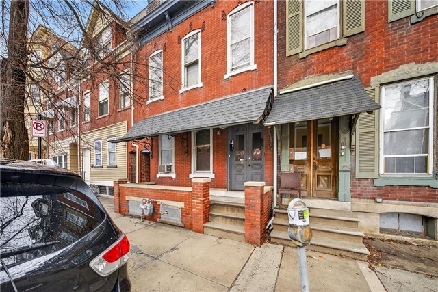 1139 W Linden Street - Photo 1
