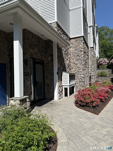 105 Richards Avenue - Photo 1