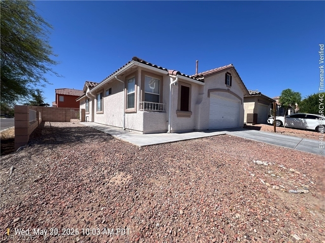 8027 Sapphire Cove Avenue - Photo 1
