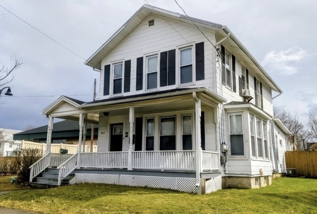 313 Roe Avenue - Photo 1