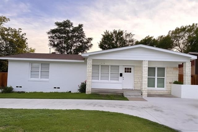 4117 S Marsalis Avenue - Photo 1
