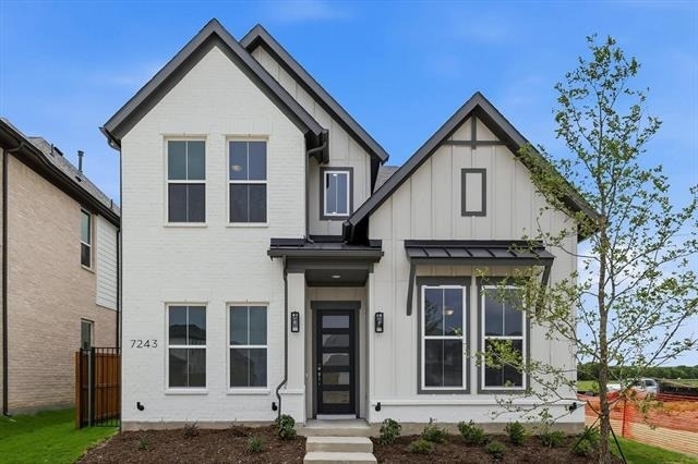 7243 Farley Street - Photo 1