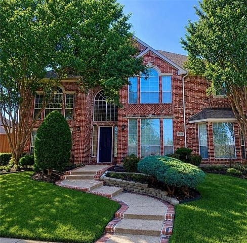 7521 England Drive - Photo 1