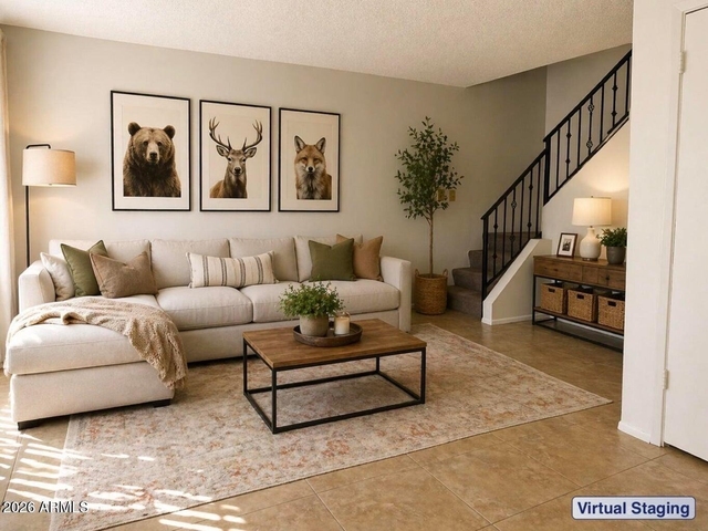 286 W Palomino Drive - Photo 1