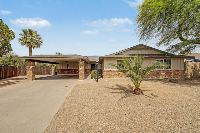 3346 E Cochise Drive - Photo 1