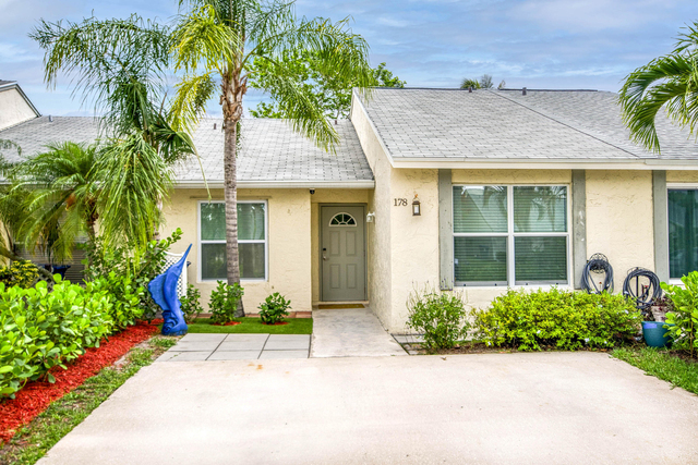 178 Pinewood Court - Photo 1